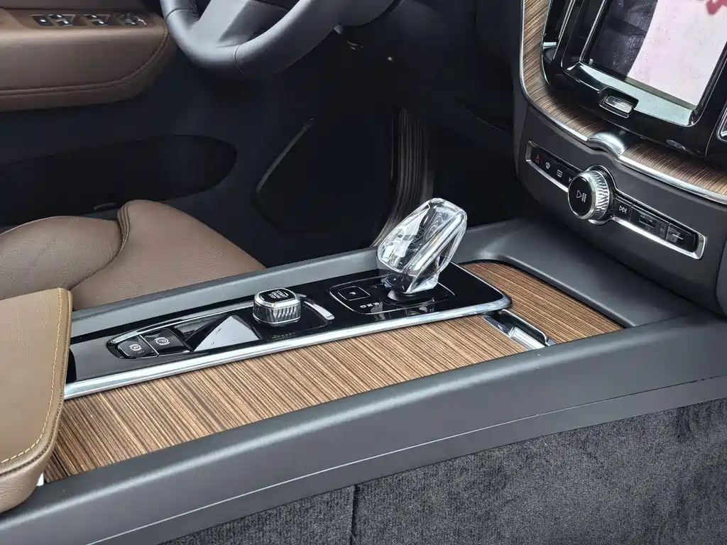 Volvo XC60 B5 4 WD Smart Vision Luxury