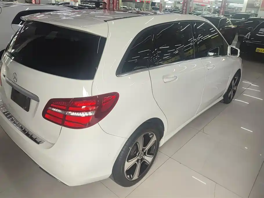 Mercedes-Benz B-Class B 200 Fashion