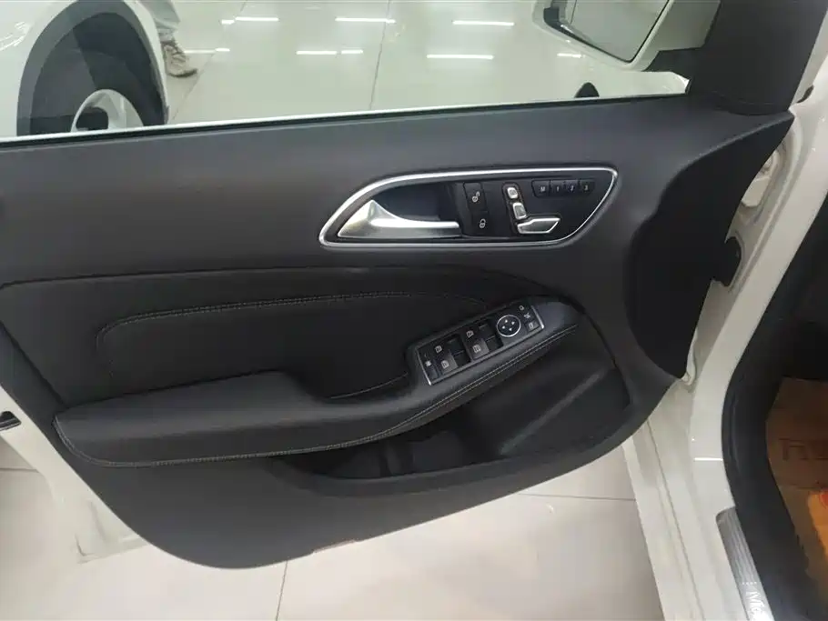 Mercedes-Benz B-Class B 200 Fashion