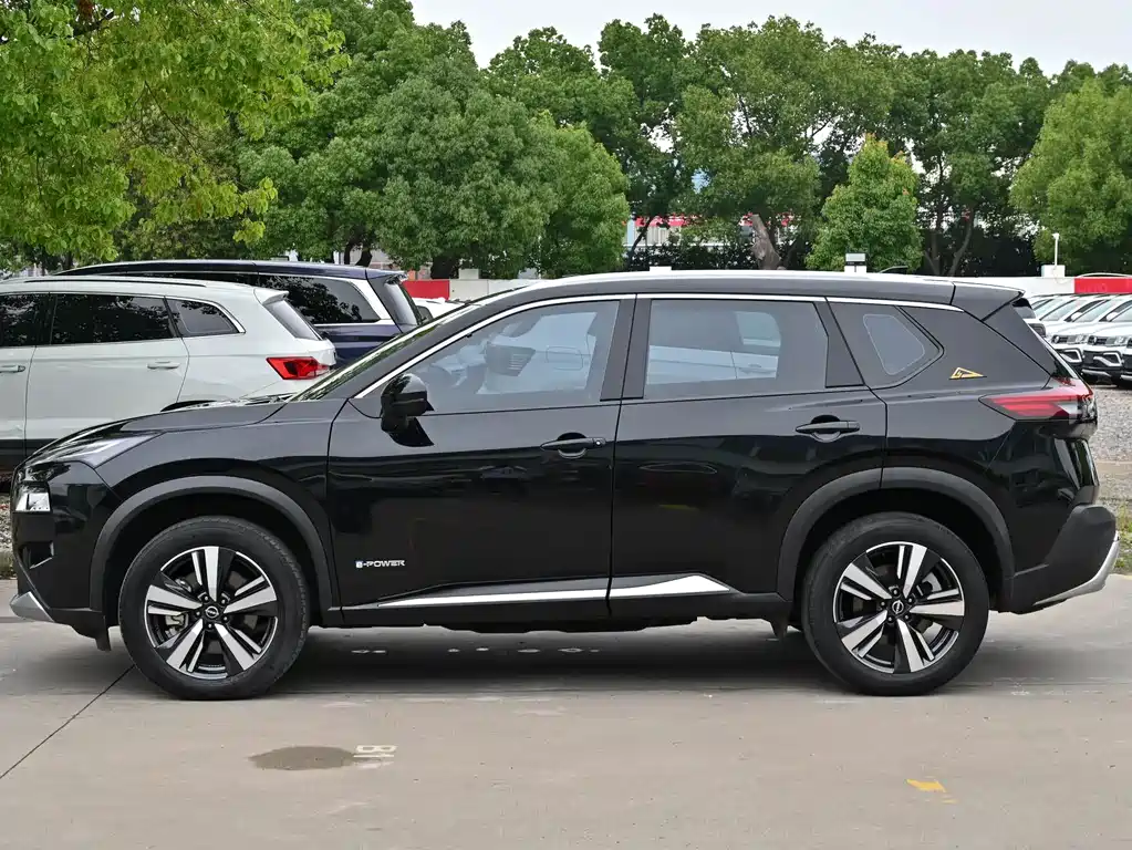 X-Trail e-POWER Super Hybrid Dual Motor 4 WD Supreme