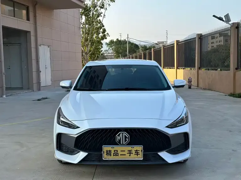 MG5 180 DVVT CVT Youth Luxury