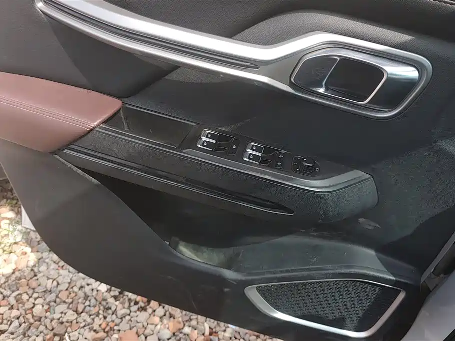 Haoyue 1.8 TD DCT Luxury 5-seat