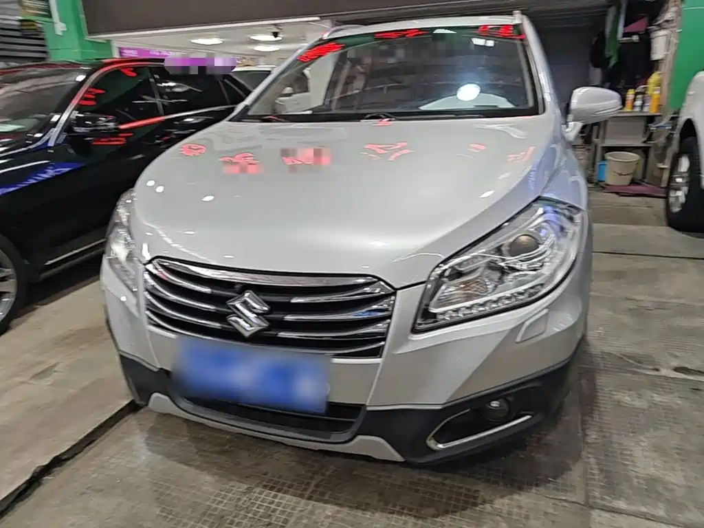 S-Cross 1.6 L CVT 4 WD Distinguished
