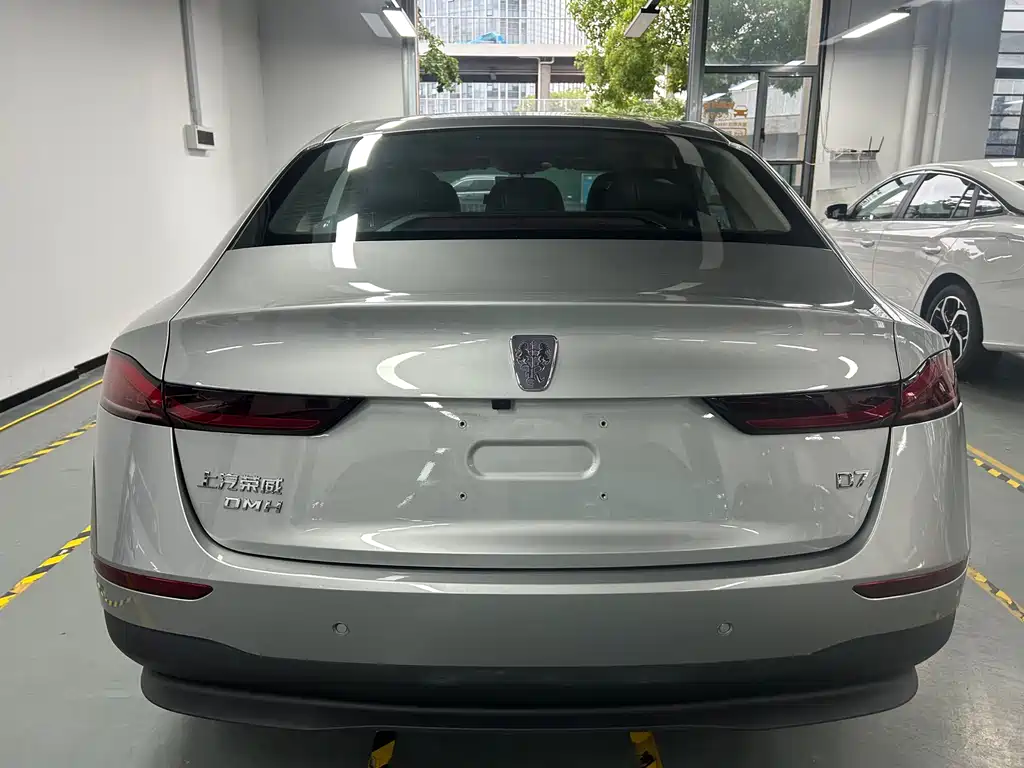 Roewe D7 DMH 125 km Outstanding