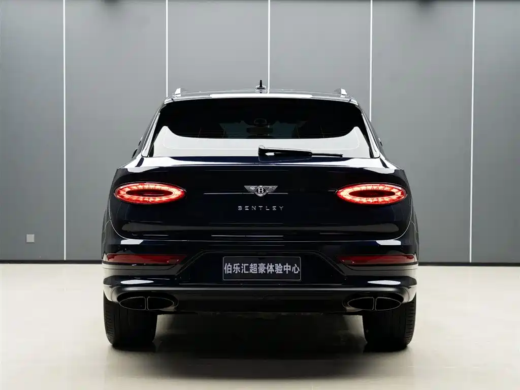 Bentayga 4.0 T V8 LWB Range Elegant Degree