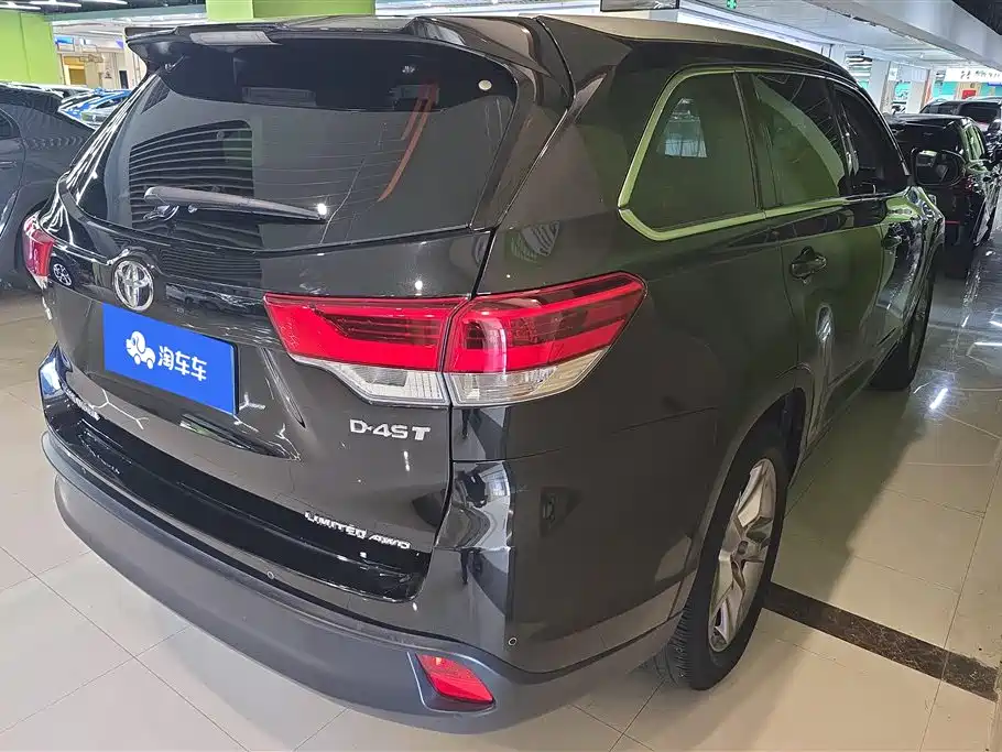 Highlander 2.0 T 4 WD Supreme 7-seat CN-VI