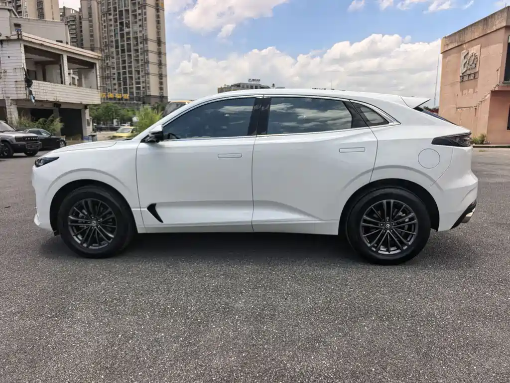Changan UNI-K 长安UNI-K 2024款 2.0 T 两驱旅行升级版