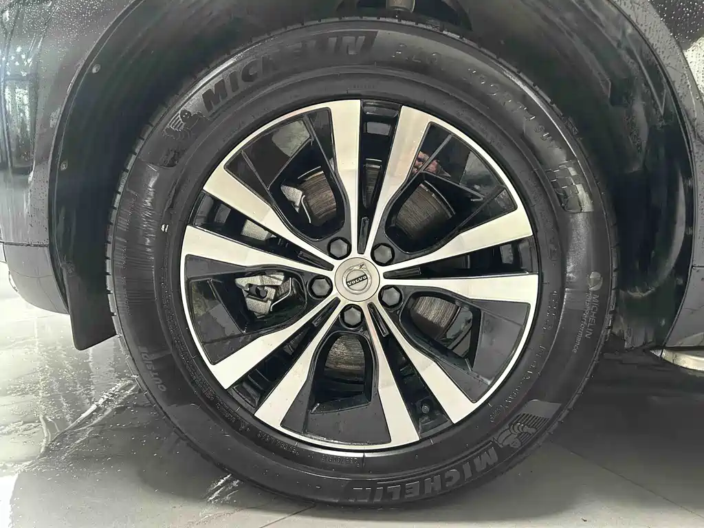 Volvo XC60 B5 4 WD Smart Ease Luxury
