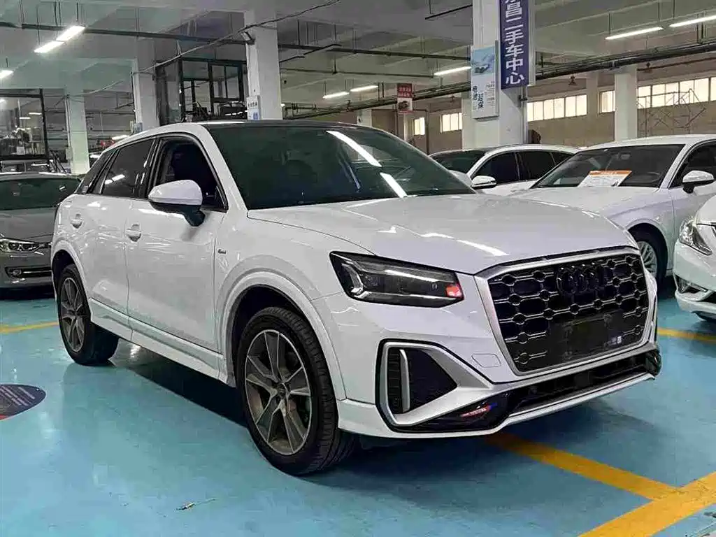 Audi Q2 L 35 TFSI Fashion Dynamic