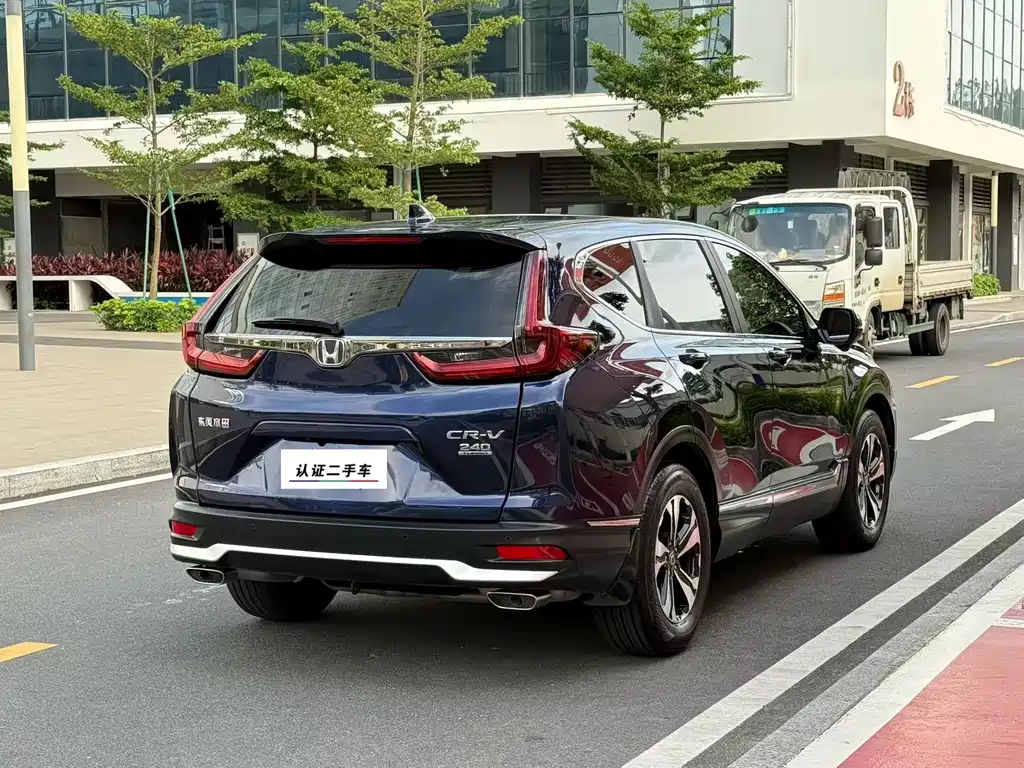 Honda CR-V 240 TURBO CVT 2 WD Style