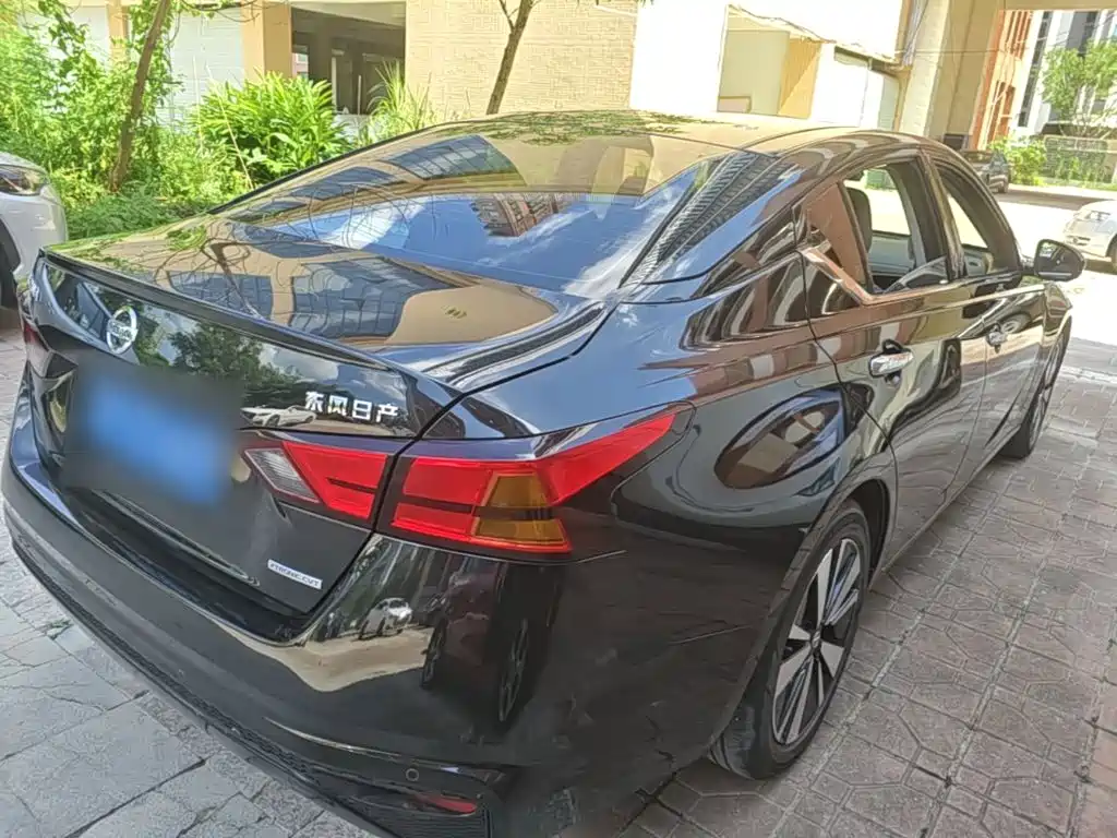 Teana 2.0 L XL Comfort