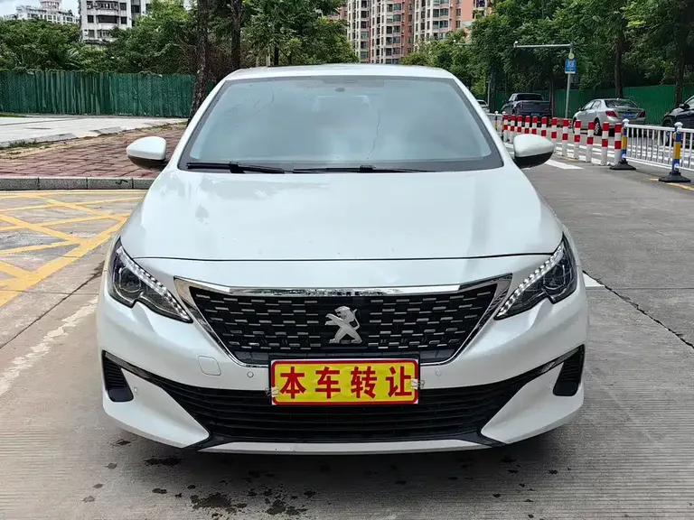 Peugeot 408 360 THP 10 th Anniversary