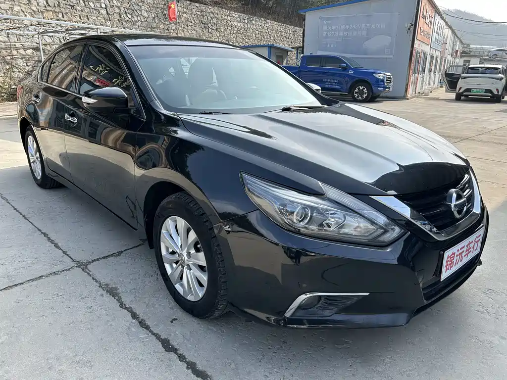 Teana Facelift 2.0 L XL Comfort