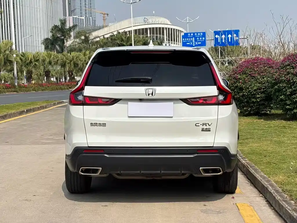 Honda CR-V 240 TURBO 2 WD Sharp Style 5-seat