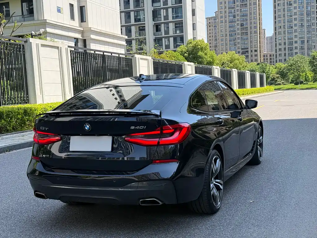 BMW 6 Series GT 640 i xDrive M Sport Package