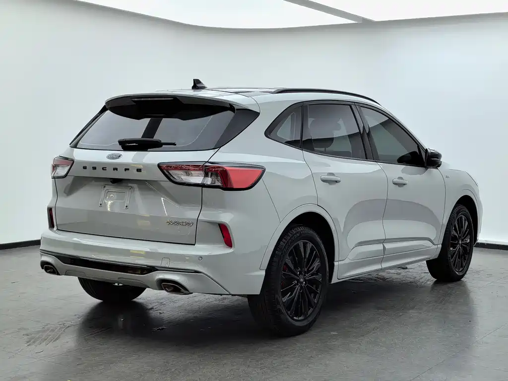 Escape EcoBoost 245 4 WD Indulge ST-Line Pro