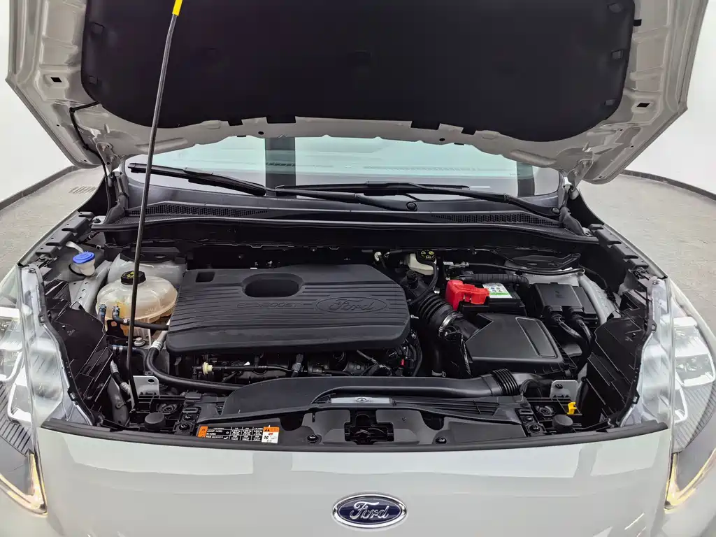 Escape EcoBoost 245 4 WD Indulge ST-Line Pro
