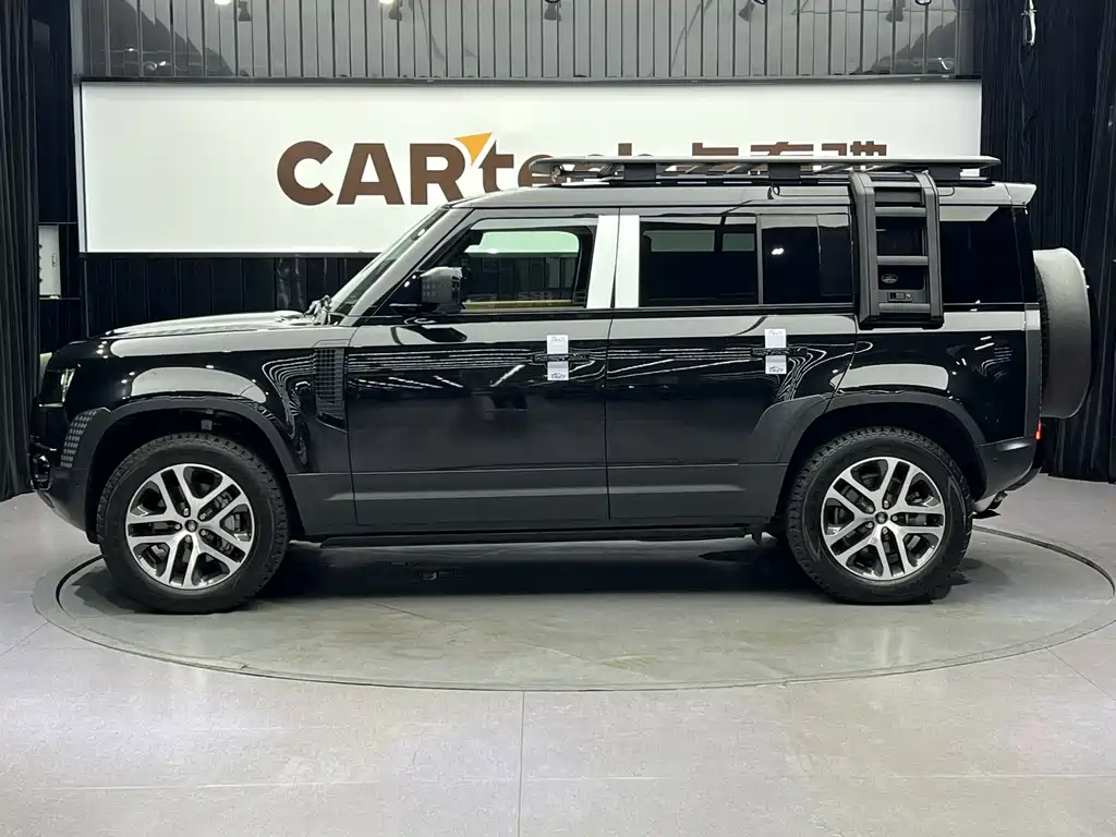 Land Rover Defender 110 3.0 T P400 Dark Special Edition