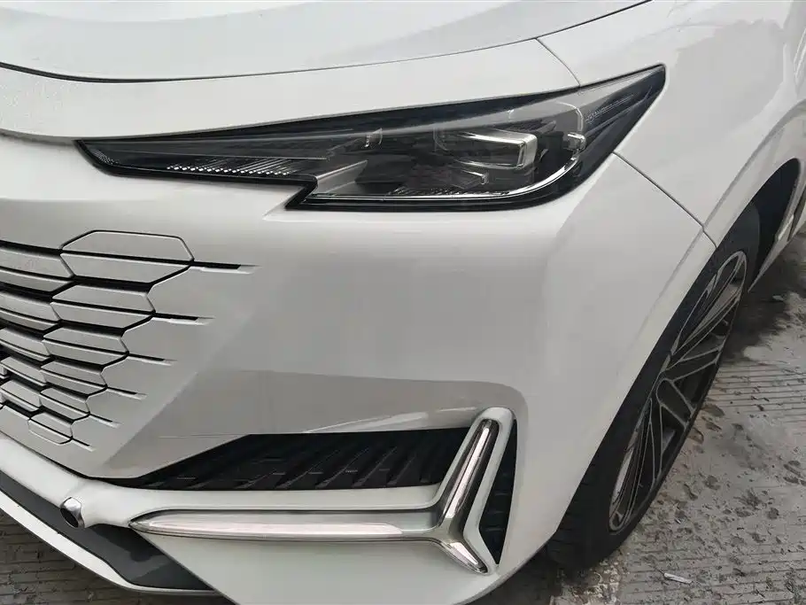 Changan UNI-K 2.0 T Distinguished