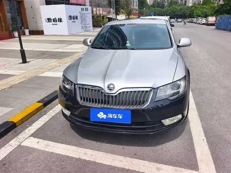 Skoda Superb 1.8 TSI Auto Noble