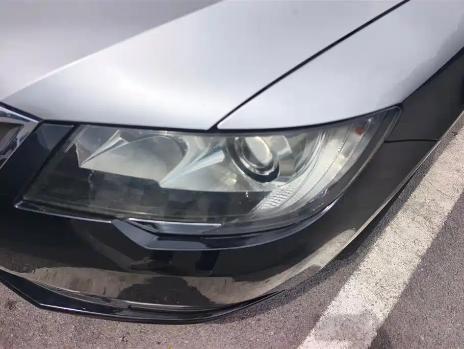 Superb 1.8 TSI Auto Noble
