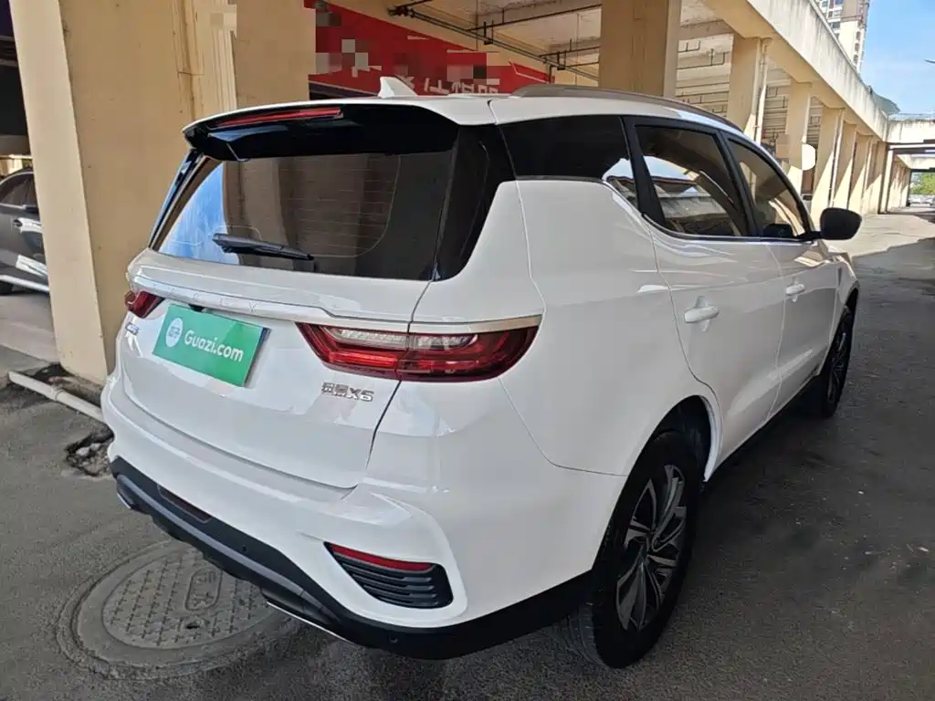 Vision X6 1.4 T CVT Distinguished