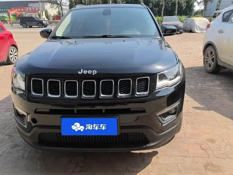 Jeep Compass 220 T Auto Elite