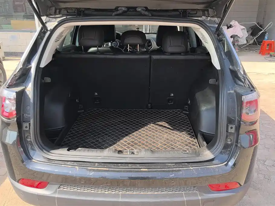 Compass 220 T Auto Elite