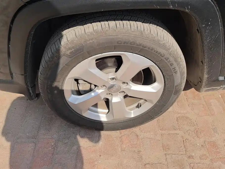 Compass 220 T Auto Elite