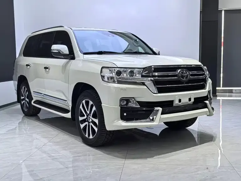 Toyota Land Cruiser (Import) 5.7 L Middle East