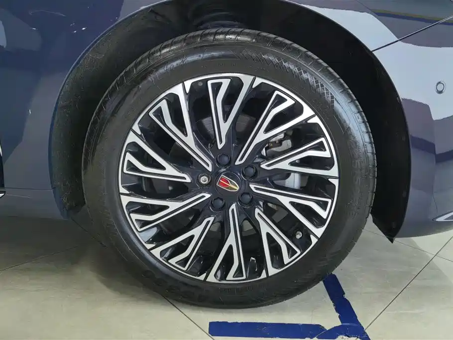 Hongqi H5 2.0 T Auto Connected Flagship Leading