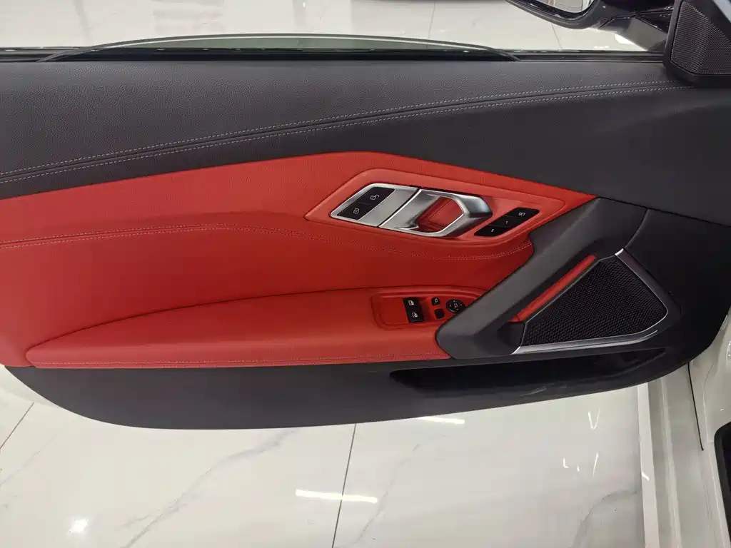 BMW Z4 sDrive 25 i M Sport Night Package