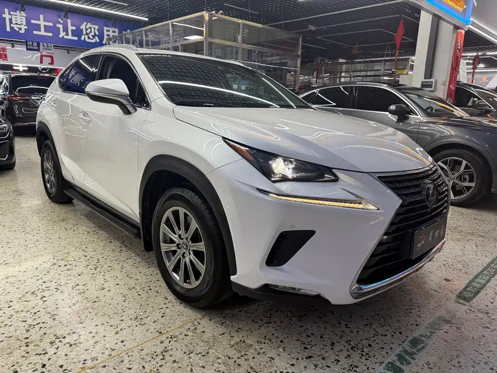 Lexus NX 200 AWD Sharp Style CN-VI