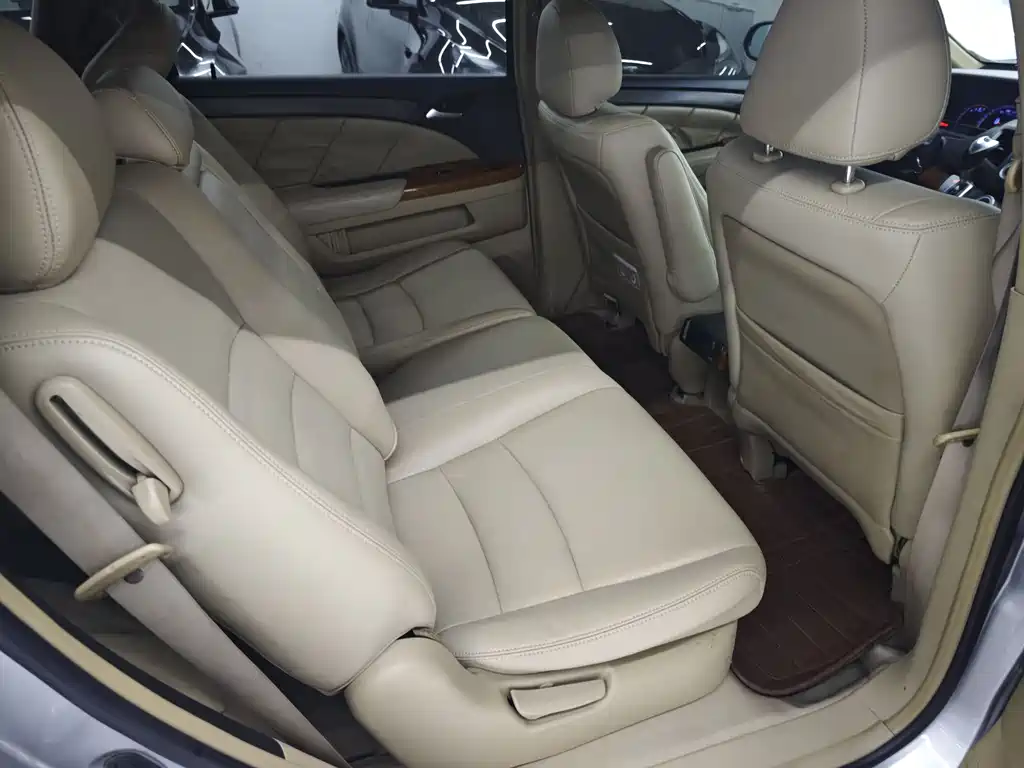 Odyssey 奥德赛 2007款 2.4 L 豪华版