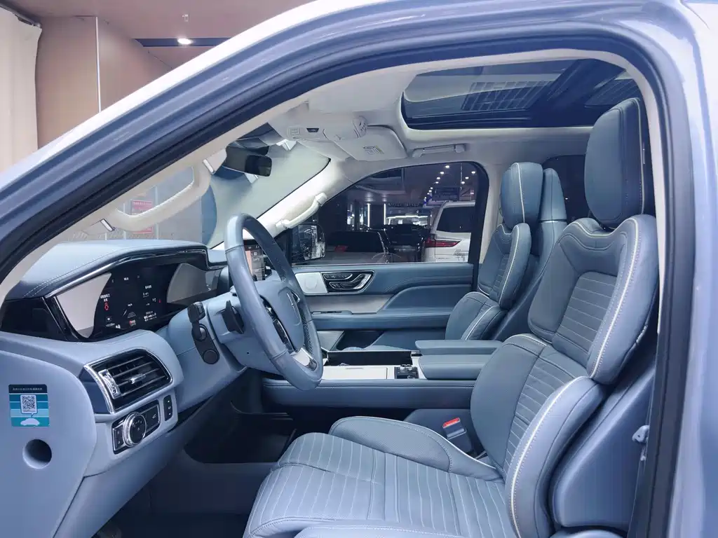 Navigator 3.5 T President Series