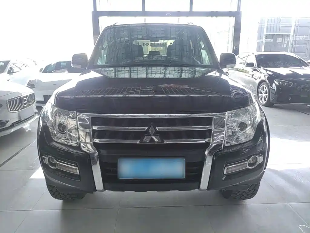 Pajero (Import) 3.0 L Auto Standard