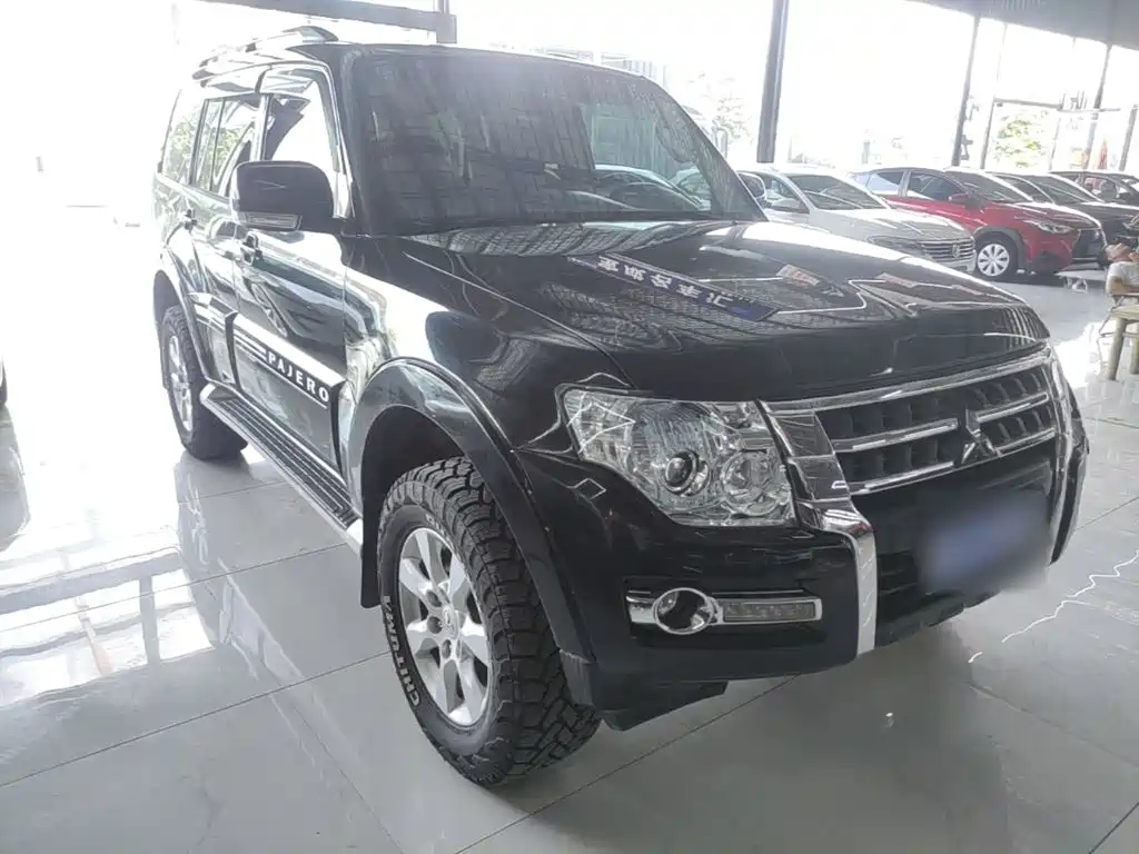 Pajero (Import) 3.0 L Auto Standard