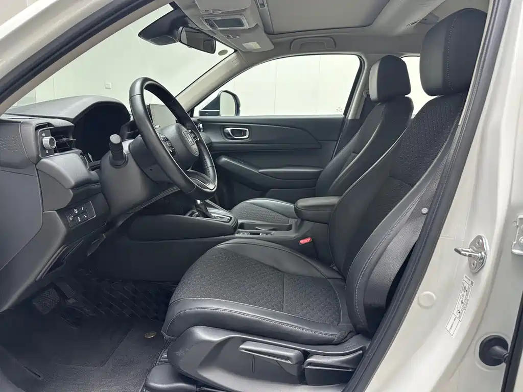 Honda XR-V 1.5 L CVT Hot Trend