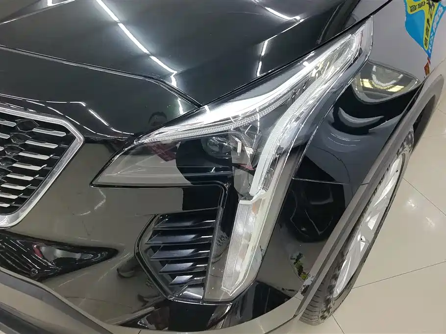 Cadillac XT4 28 T 2 WD Tech