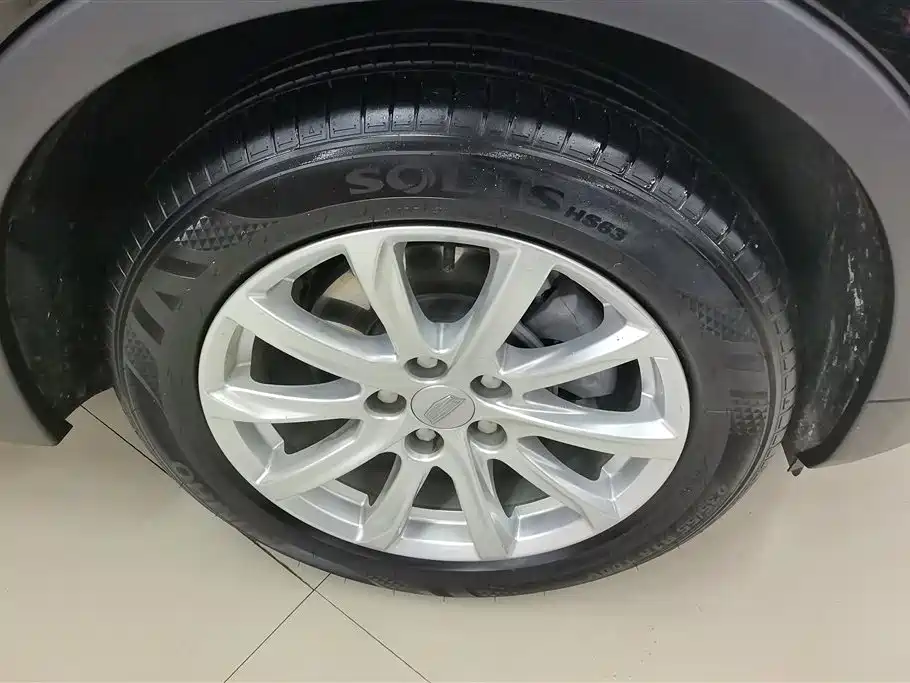 Cadillac XT4 28 T 2 WD Tech