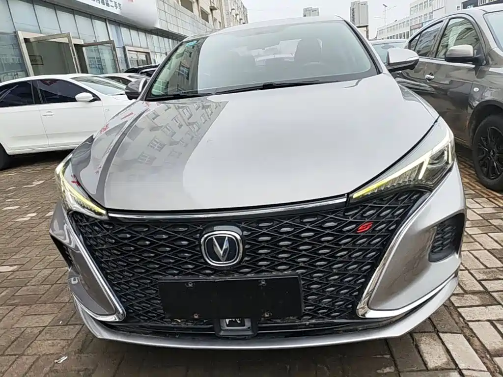 Eado PLUS Blue Whale NE 1.4 T GDI DCT Flagship