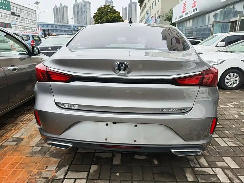 Eado PLUS Blue Whale NE 1.4 T GDI DCT Flagship