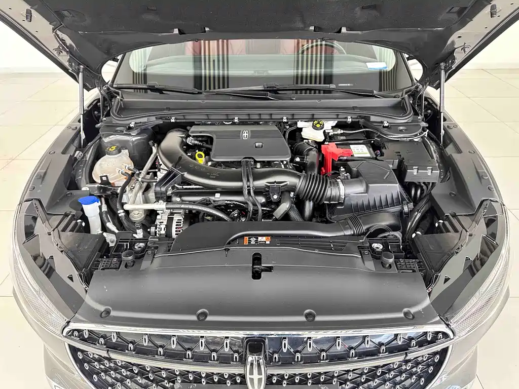 Lincoln Z 林肯Z 2025款 2.0 T 尊尚