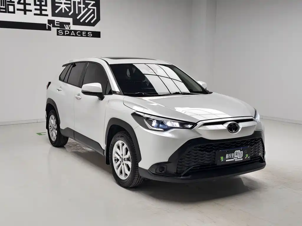 Frontlander 2.0 L CVT Leading