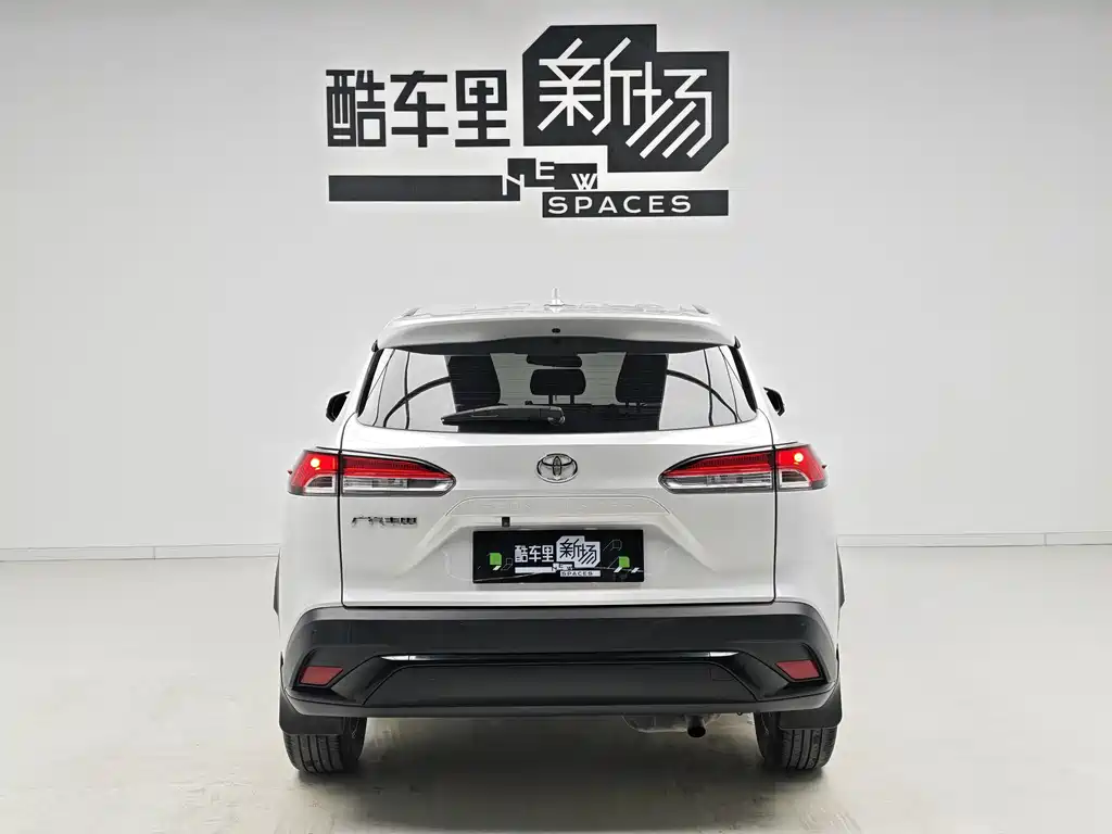 Frontlander 2.0 L CVT Leading