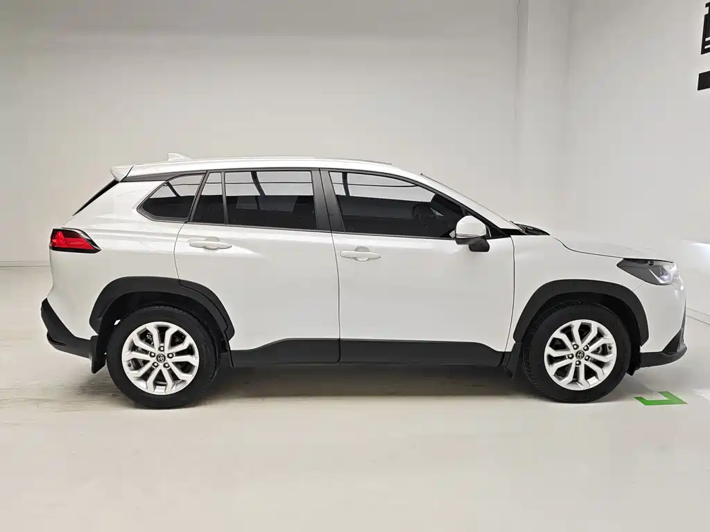 Frontlander 2.0 L CVT Leading