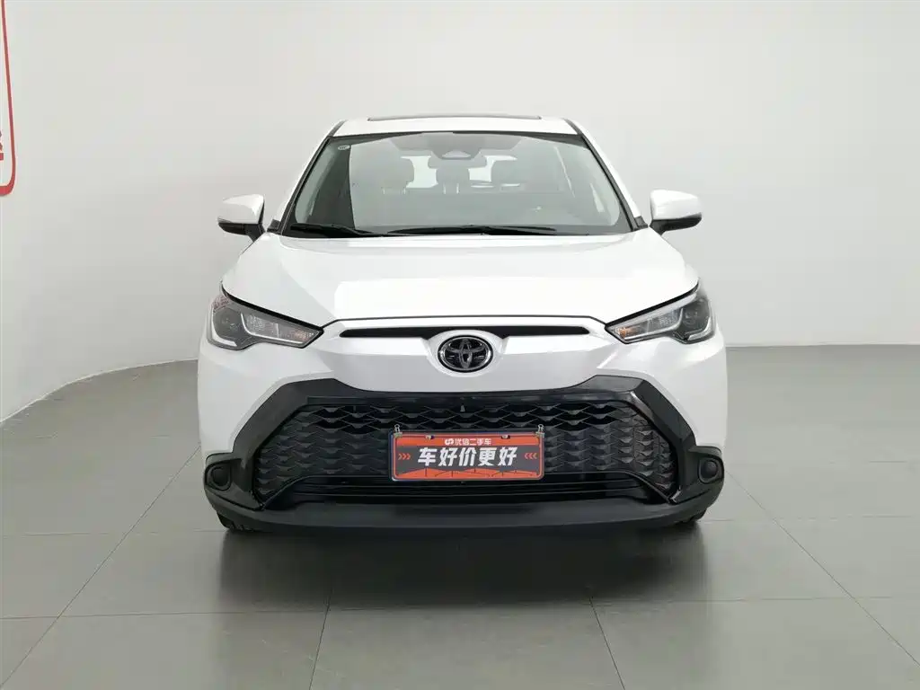Frontlander 2.0 L CVT Leading