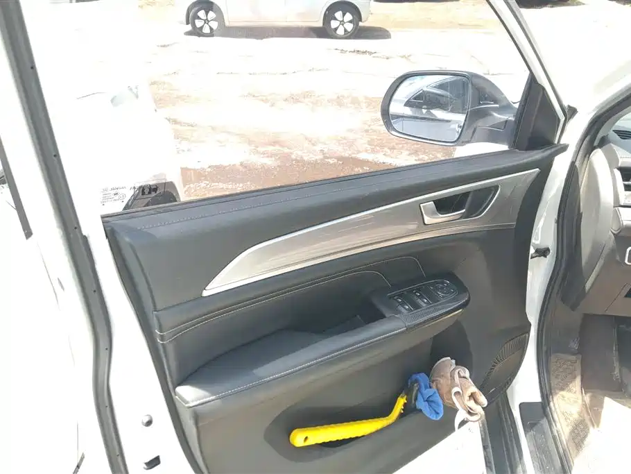 Haval M6 PLUS 1.5 T Manual Luxury Connected