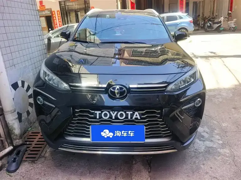 Toyota Wildlander 2.0 L CVT 2 WD Urban