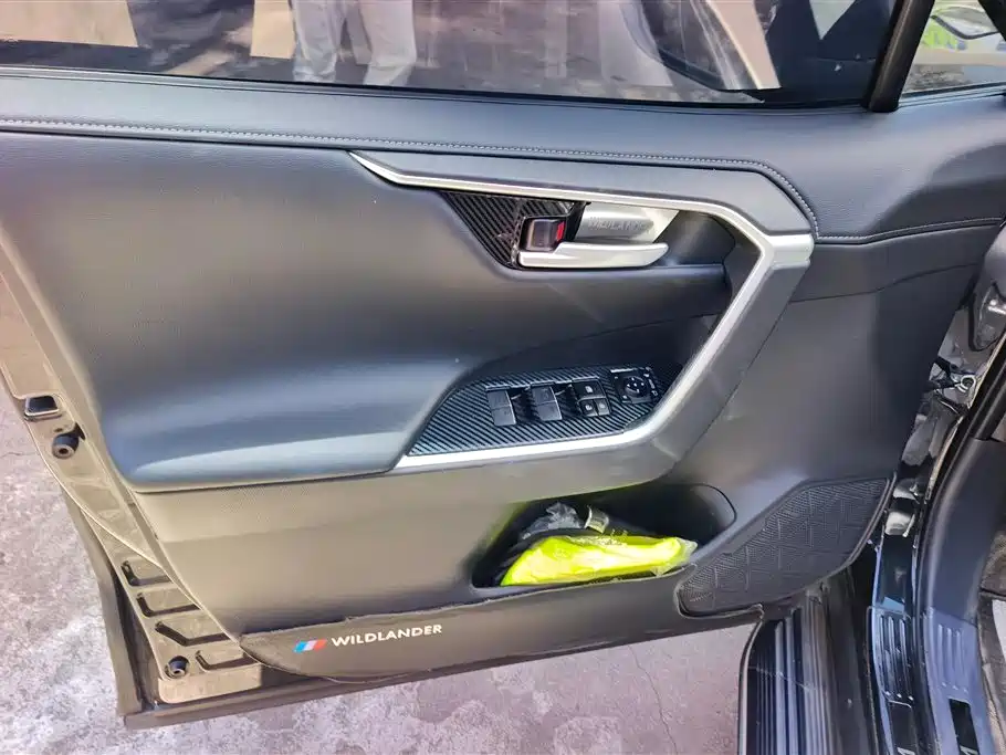 Wildlander 2.0 L CVT 2 WD Urban